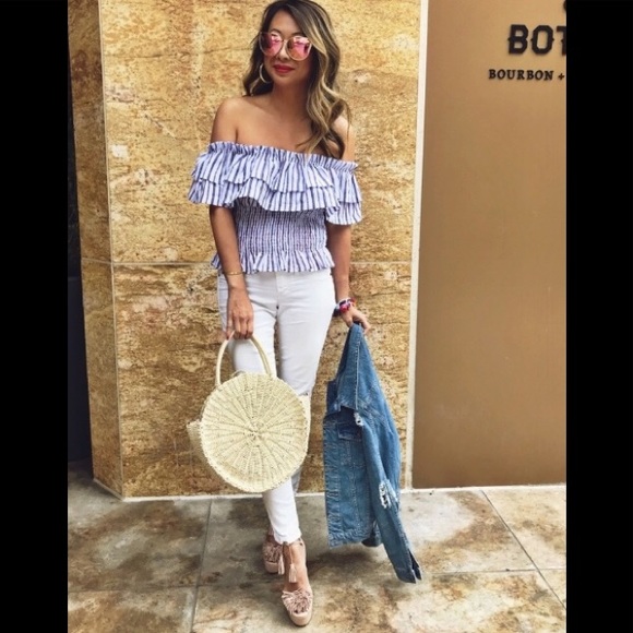 T&J Designs Handbags - 🎉5🌟🌟🌟🌟🌟🎉BOHO ROUND STRAW TOTE BAG👛👌